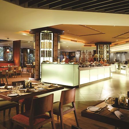 Shangri-La Surabaya Restaurant foto