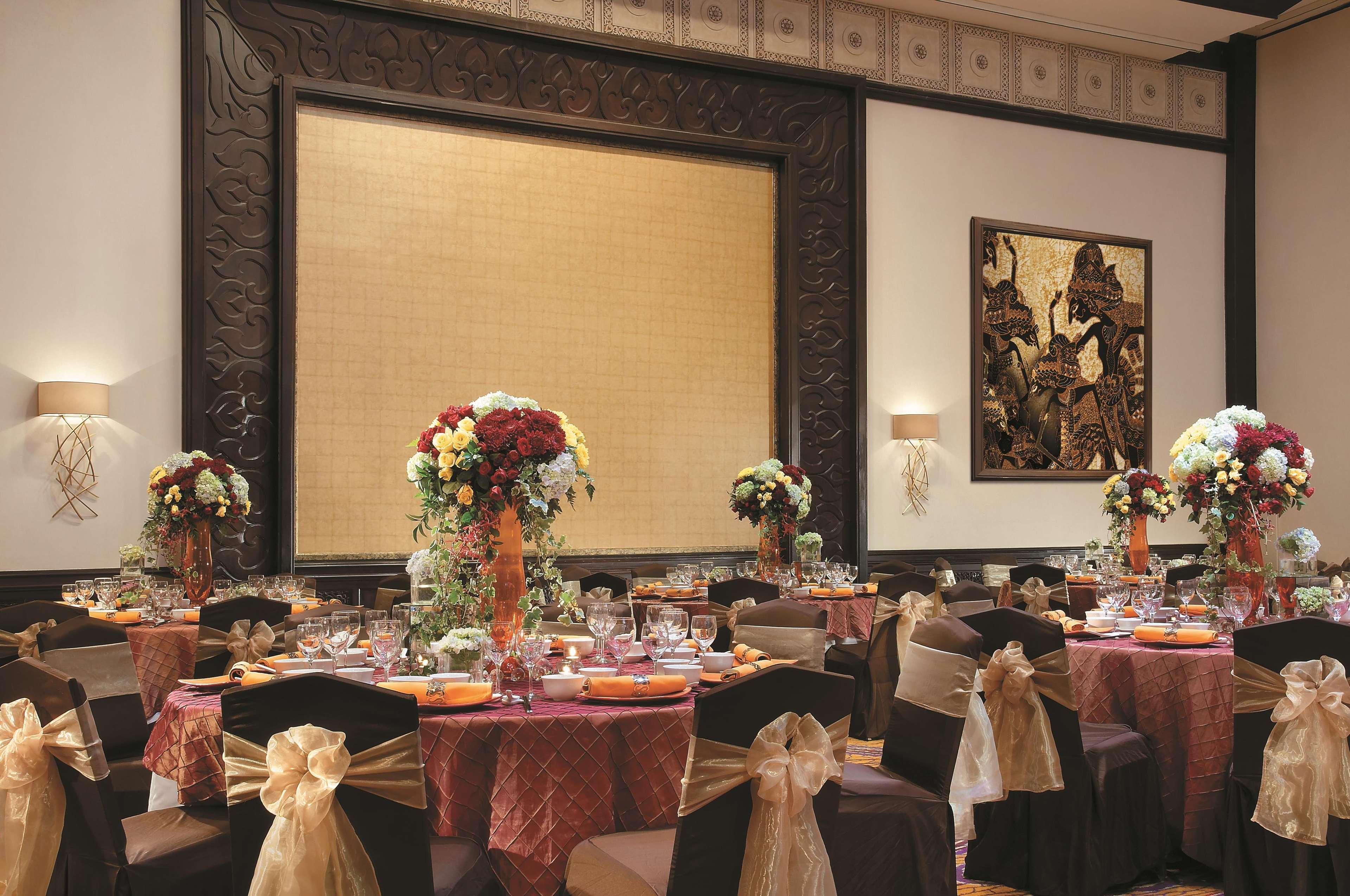 Shangri-La Surabaya Buitenkant foto