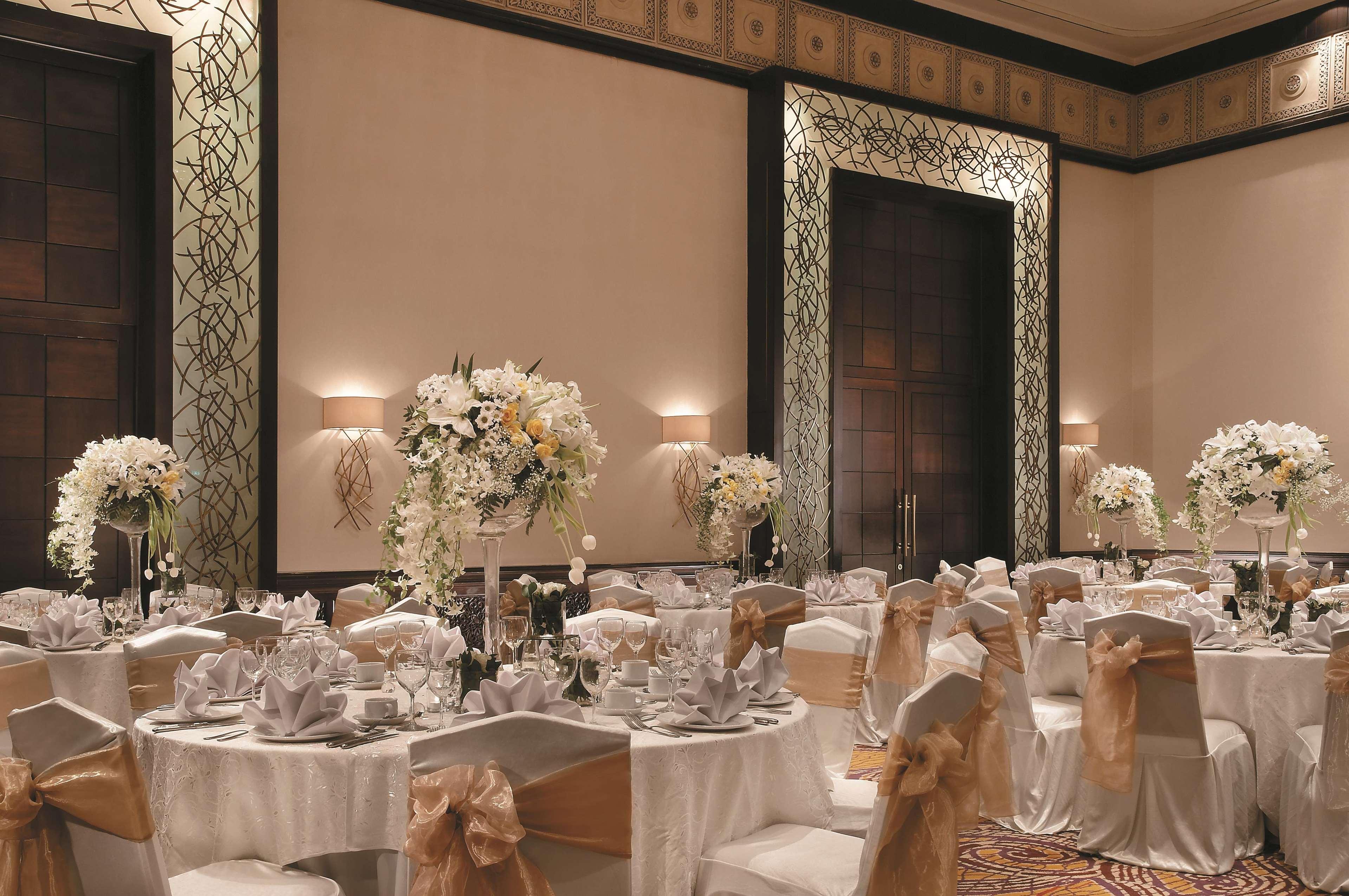 Shangri-La Surabaya Buitenkant foto