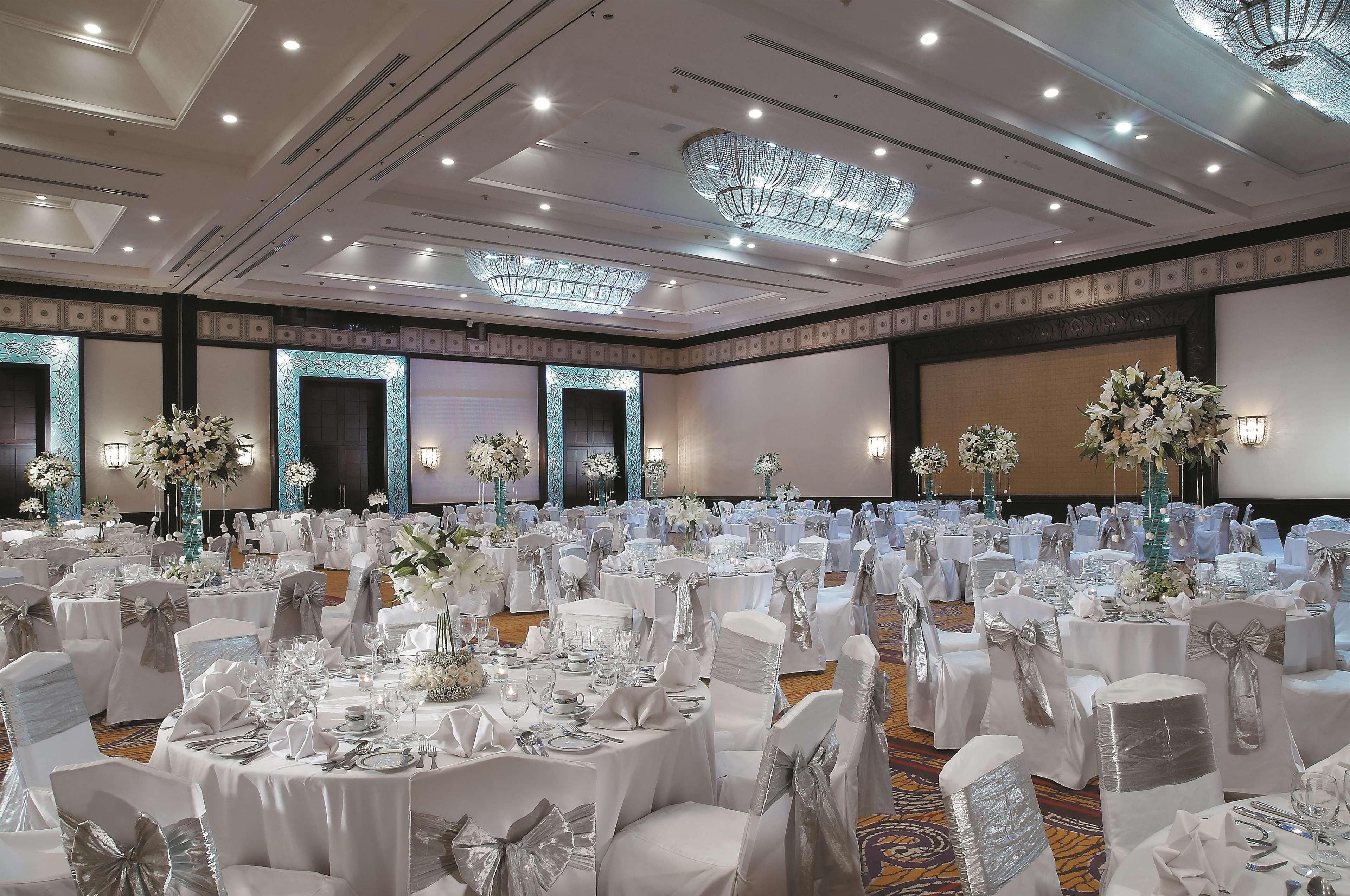 Shangri-La Surabaya Buitenkant foto