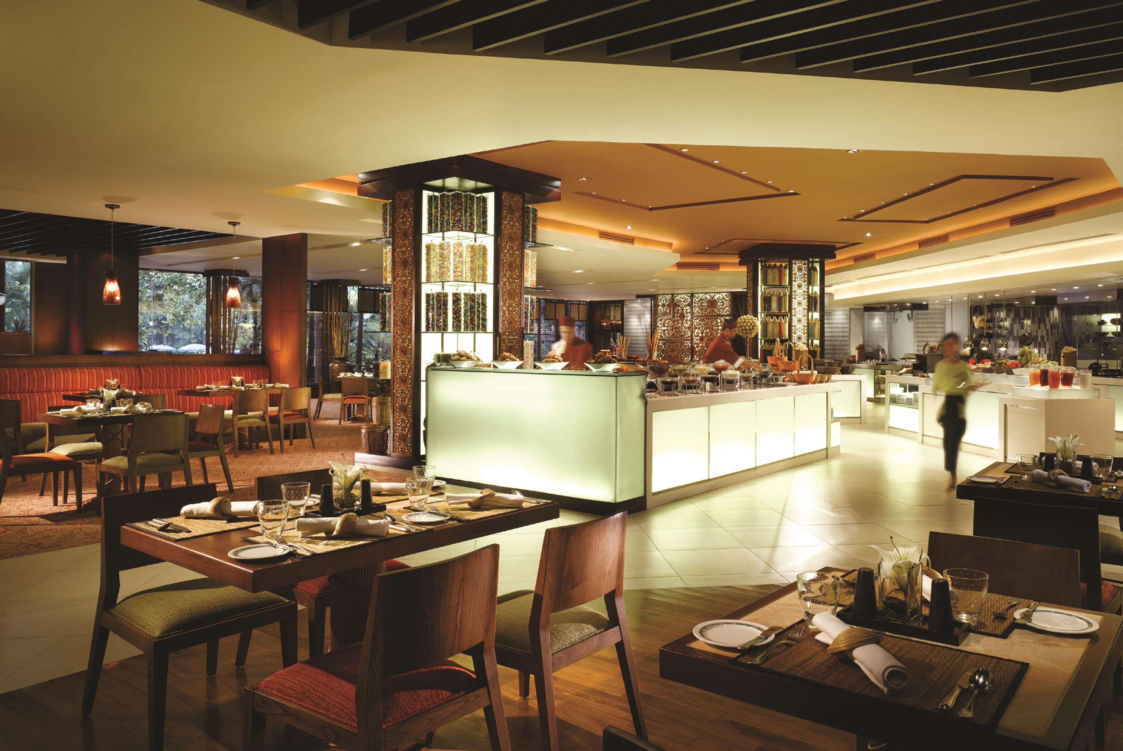 Shangri-La Surabaya Restaurant foto
