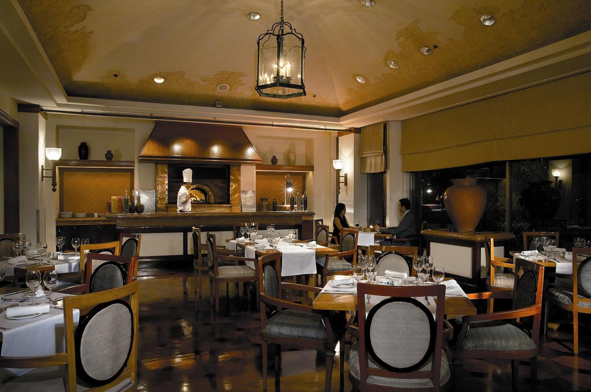 Shangri-La Surabaya Buitenkant foto
